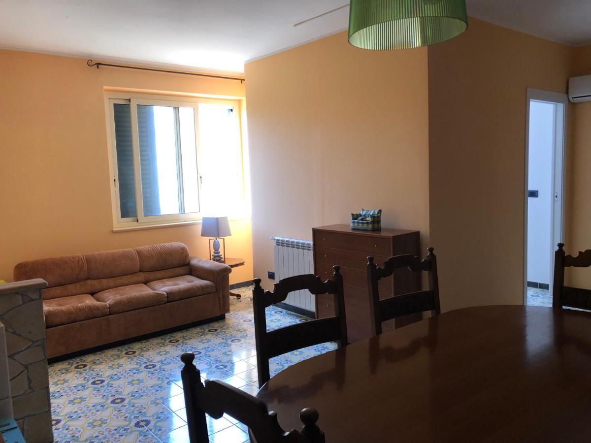 B&B Villa Zia Febronia Patti Exteriör bild