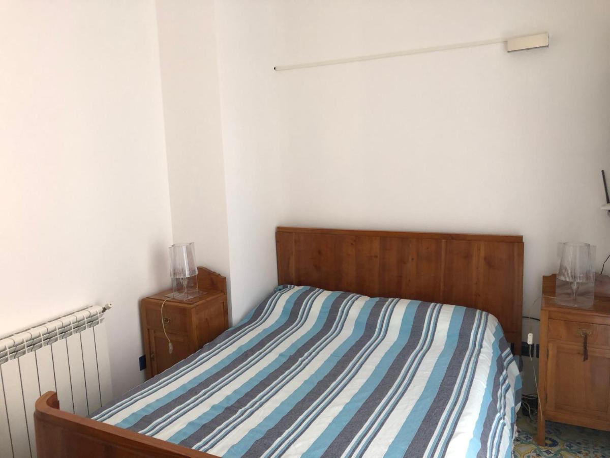 B&B Villa Zia Febronia Patti Exteriör bild
