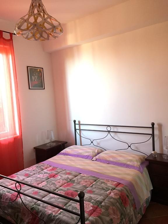 B&B Villa Zia Febronia Patti Exteriör bild