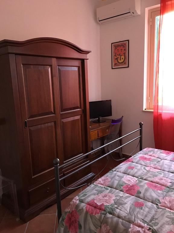 B&B Villa Zia Febronia Patti Exteriör bild